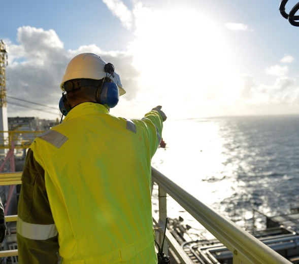 مشاور توسعه نفت دانا